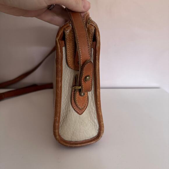 Dooney & Bourke All Weather Leather Vintage Crossbody Bag Cream Tan Leather - Picture 7 of 16